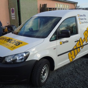 Neue Fahrzeugbeschriftung für die Hifi-Profis