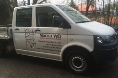Fontfront_Rossdorf_Pritsche_Marcus_Volz_Fahrzeugbeschriftung-1