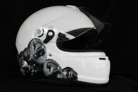FontFront-Helmfolierung-Porsche-911-Cup-Fahrer-02