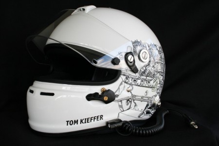 FontFront-Helmfolierung-Porsche-911-Cup-Fahrer-04