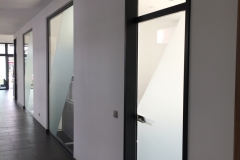 Glasdekor-Streifen_Buerotueren