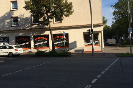 FontFront-Rossdorf-BangBang-Darmstadt-Schaufensterbeschriftung-Folie-02