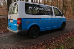 VW-T5_FontFront_Firmenwagen_Einsatzfahrzeug_teilfoliert_lackiert_Beschriftung_Icons_Wrapping_01