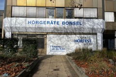 Bonsel_Hoergeraete_Folierung_Fontfront3a